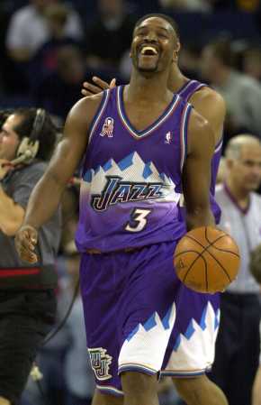 复出传射建功，内马尔率领桑托斯逃离降级区